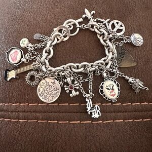 Vintage STUNNING LUCKY BRAND Charm bracelet